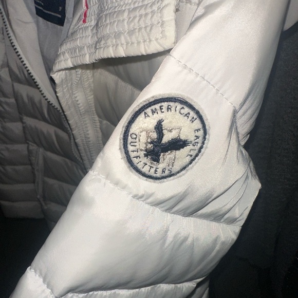american eagle outfitters puffer jacket - Picture 3 of 6